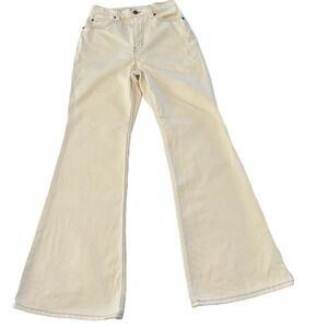 Levi's | Premium 70's High Flare in cream | size 26